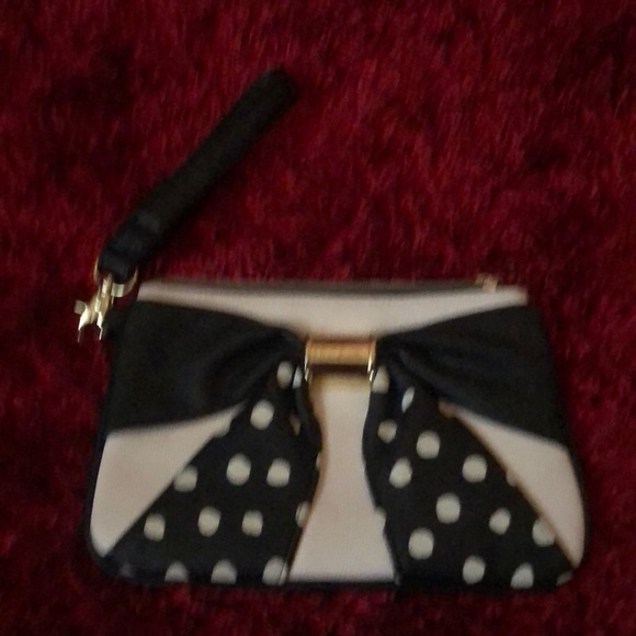 Betsey Johnson - Picture 1 of 8